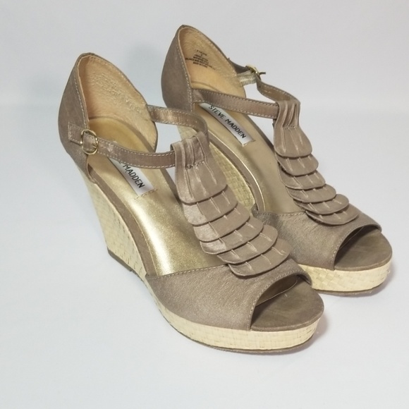Steve Madden Shoes - Steve Madden Wedges Size 9